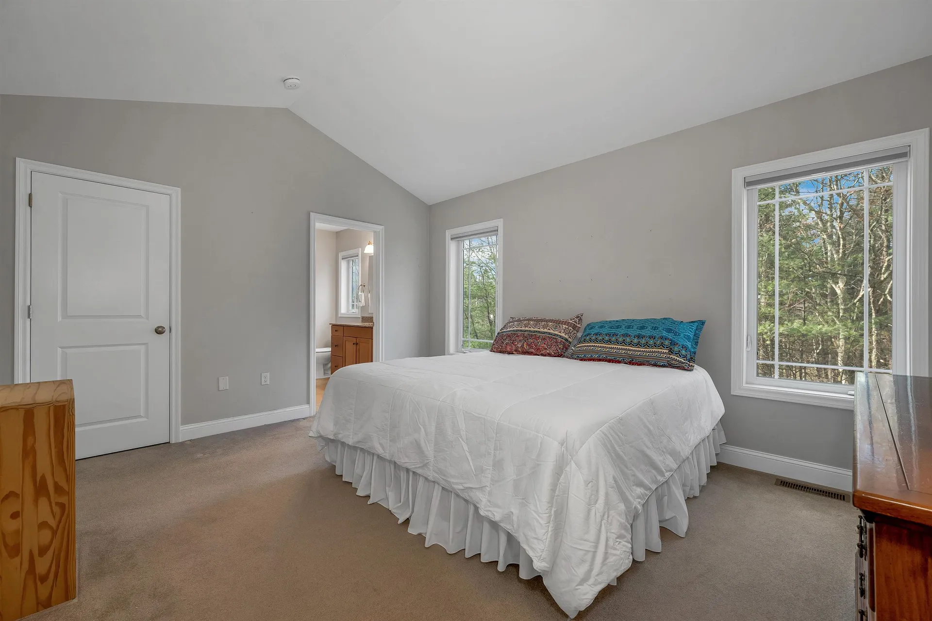 3 Evergreen Way Windham NH 03087