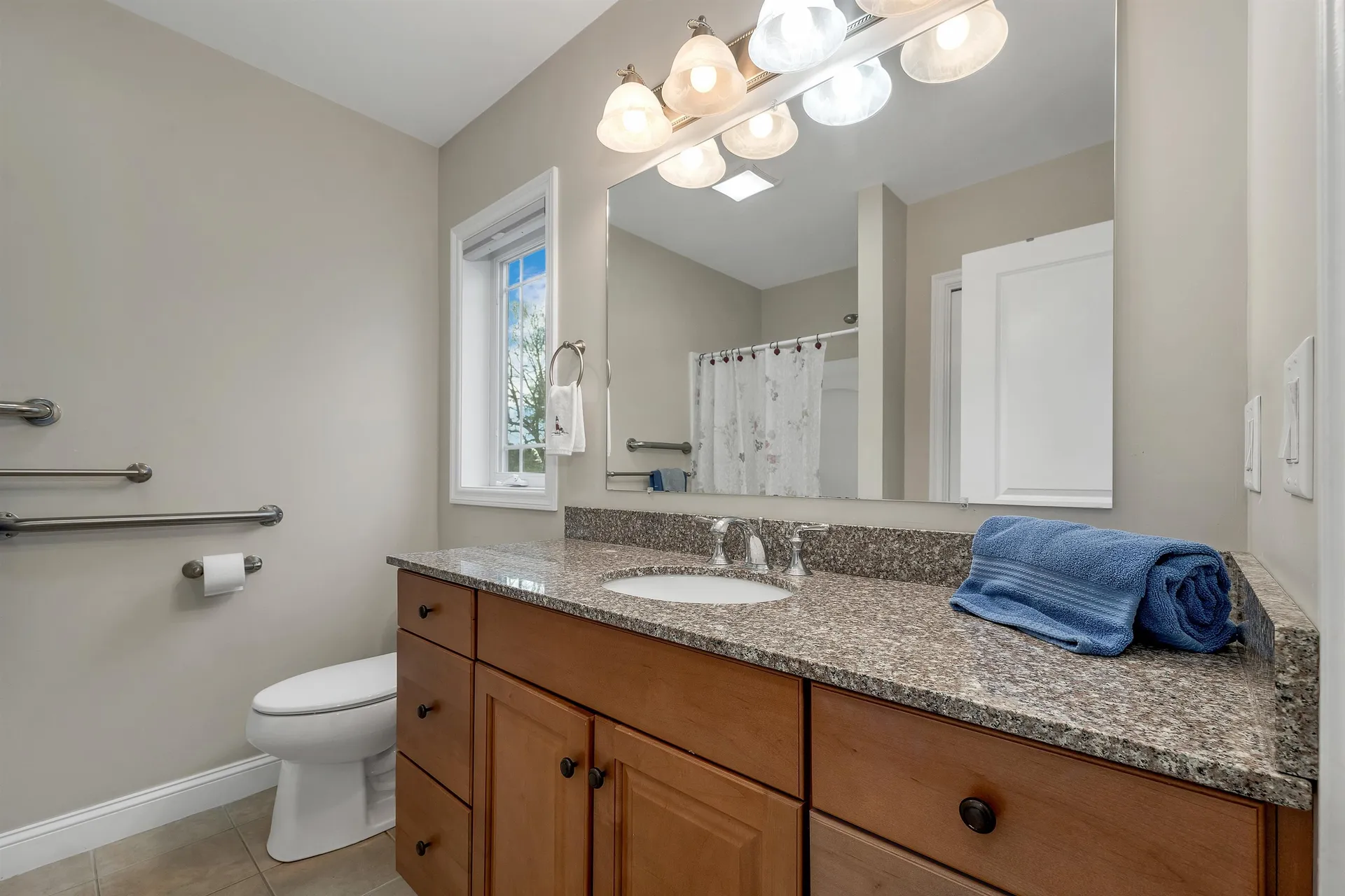 3 Evergreen Way Windham NH 03087