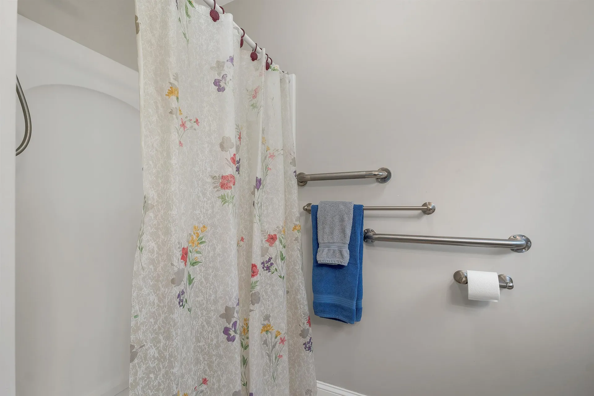 3 Evergreen Way Windham NH 03087