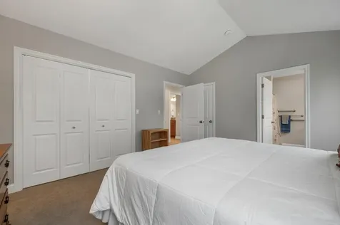 3 Evergreen Way Windham NH 03087