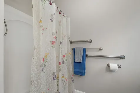 3 Evergreen Way Windham NH 03087