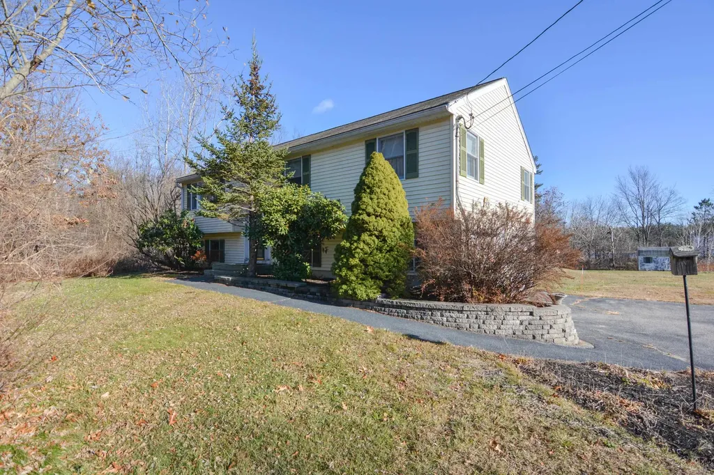 508 Mammoth Road Pelham NH 03076