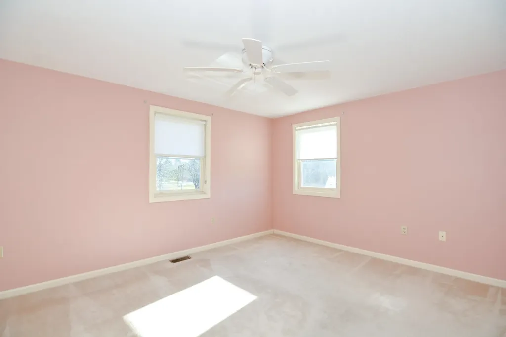 508 Mammoth Road Pelham NH 03076