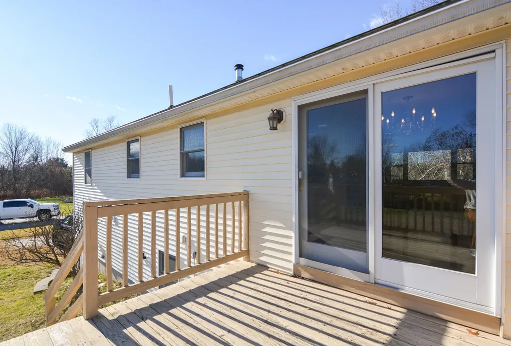 508 Mammoth Road Pelham NH 03076