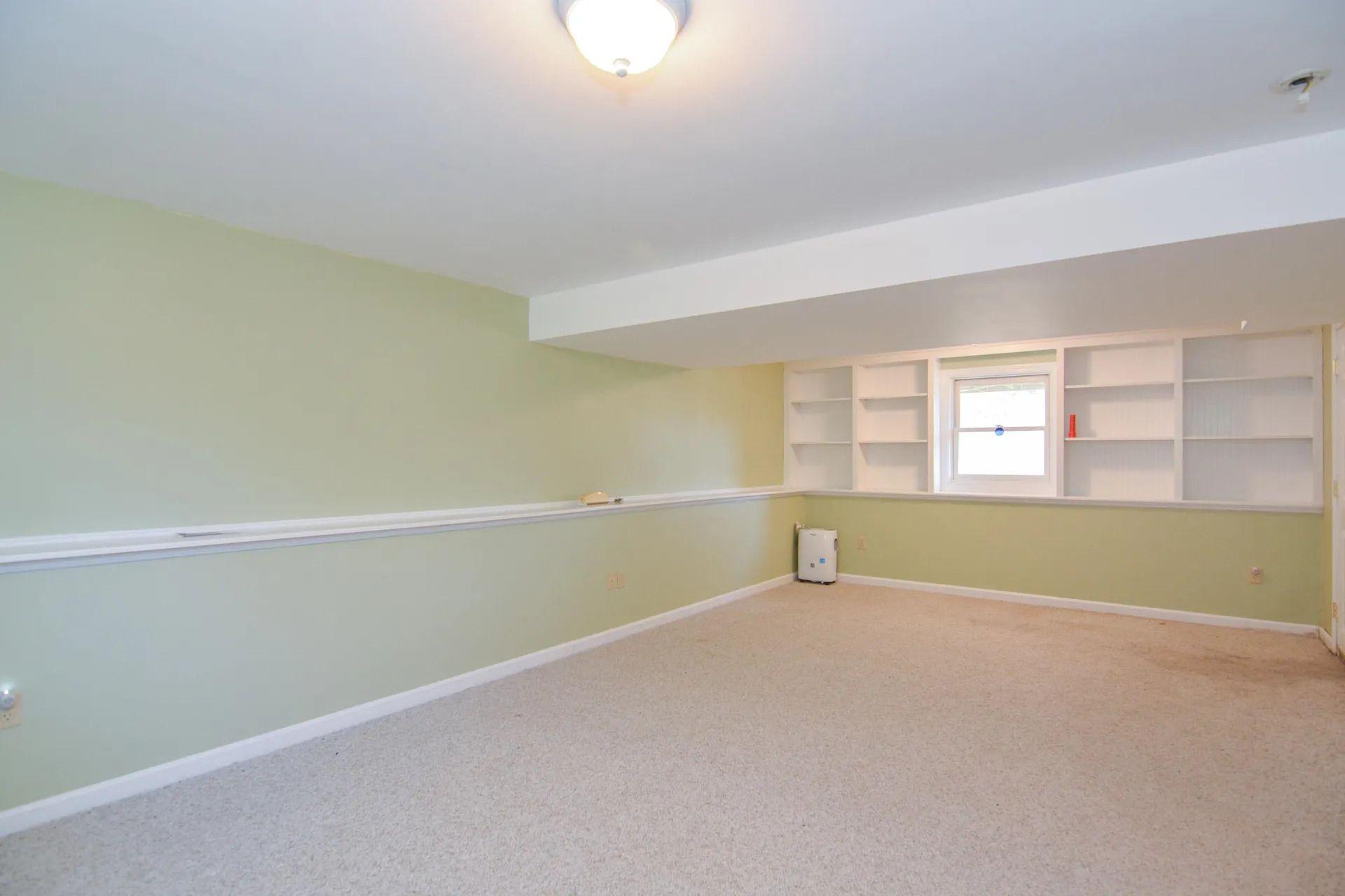 508 Mammoth Road Pelham NH 03076