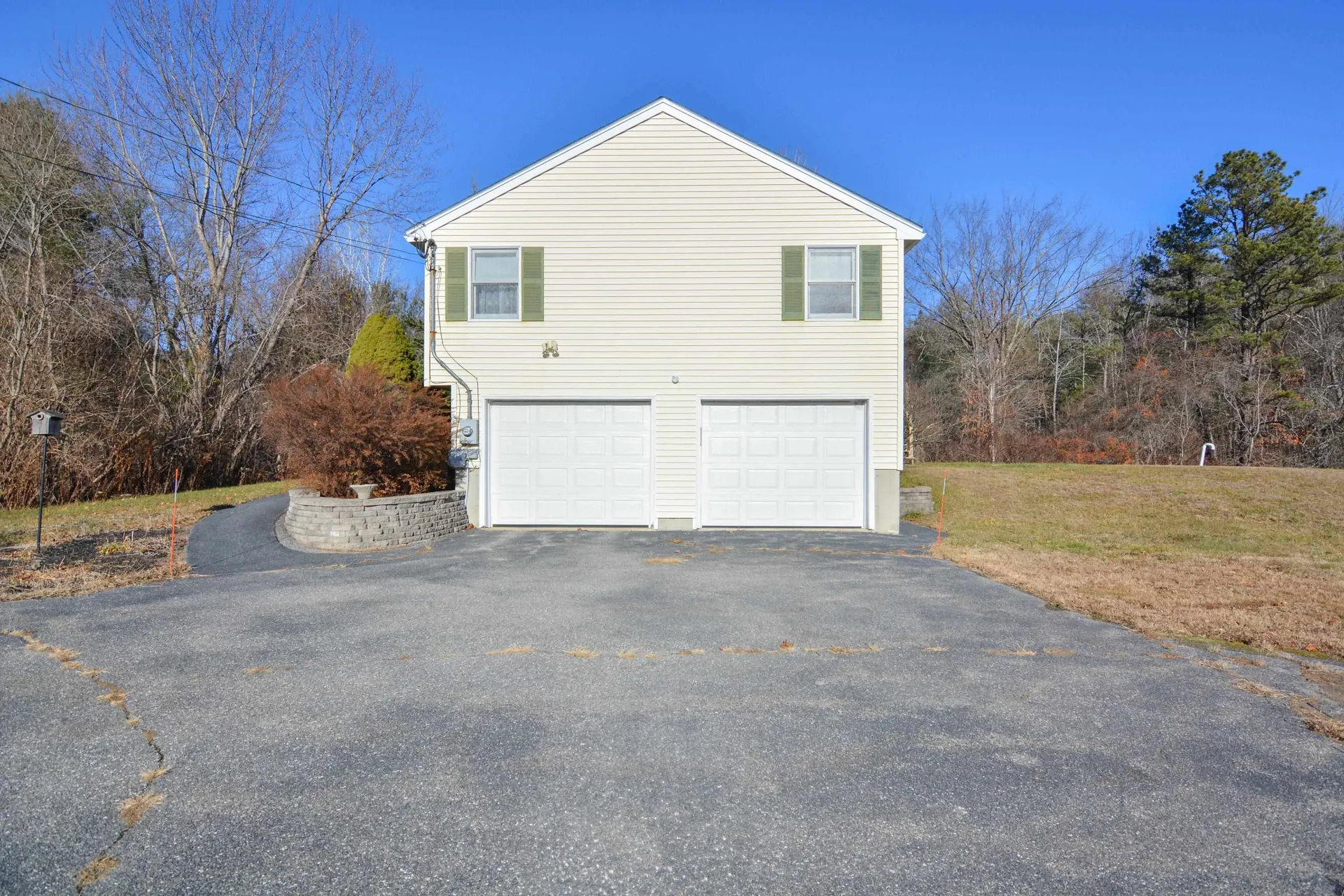 508 Mammoth Road Pelham NH 03076