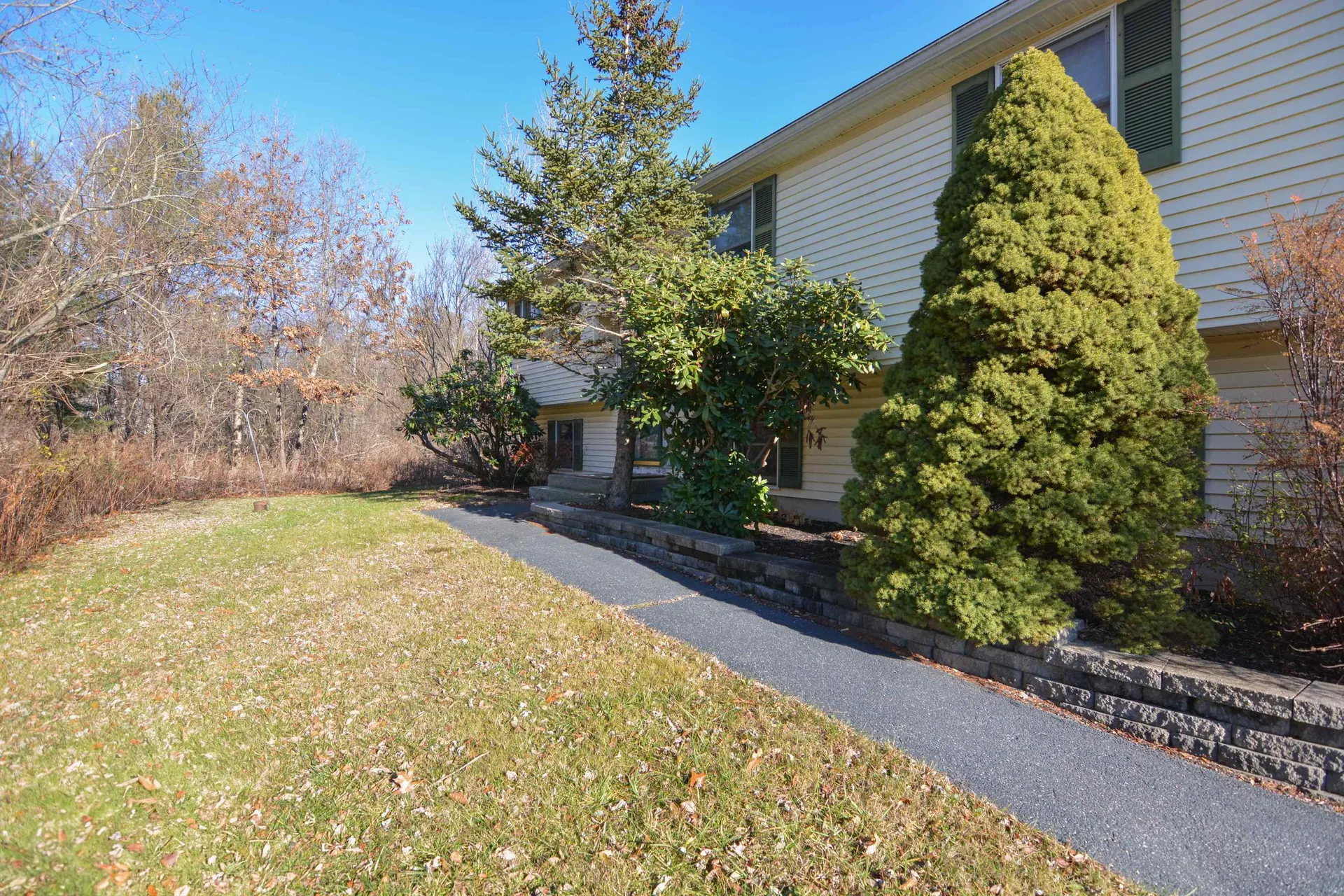 508 Mammoth Road Pelham NH 03076