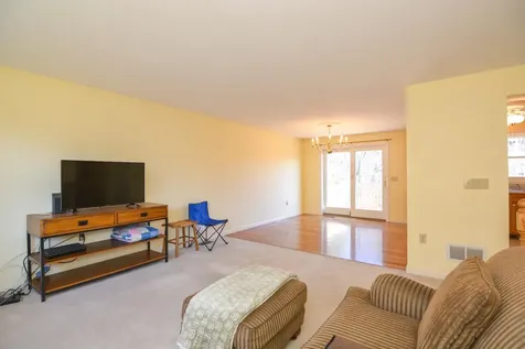 508 Mammoth Road Pelham NH 03076