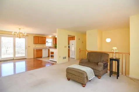 508 Mammoth Road Pelham NH 03076