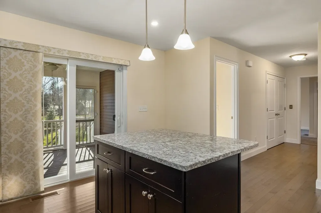 3 Wilson Way Brentwood NH 03833