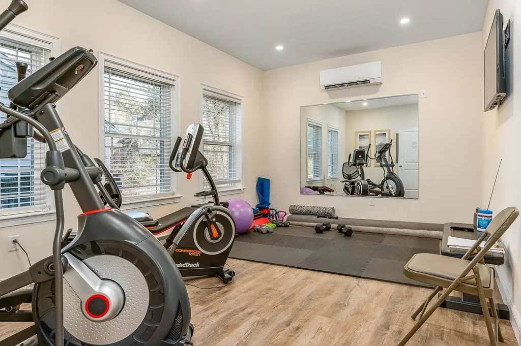 3 Wilson Way Brentwood NH 03833