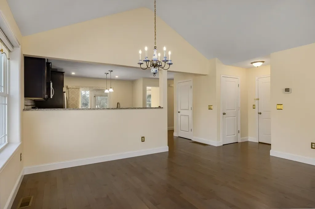 3 Wilson Way Brentwood NH 03833