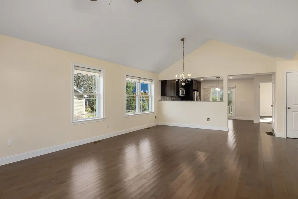 3 Wilson Way Brentwood NH 03833