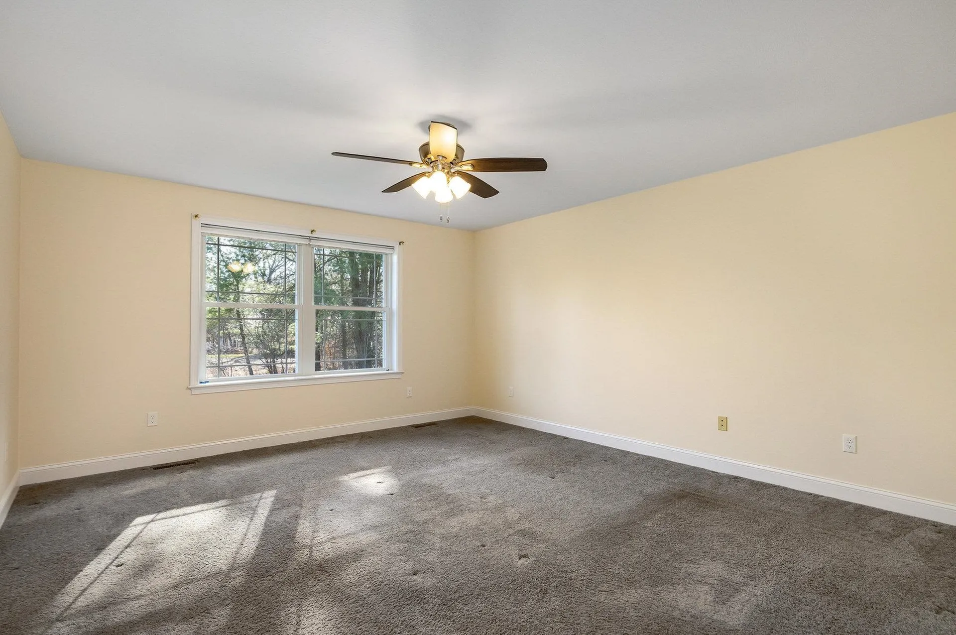 3 Wilson Way Brentwood NH 03833