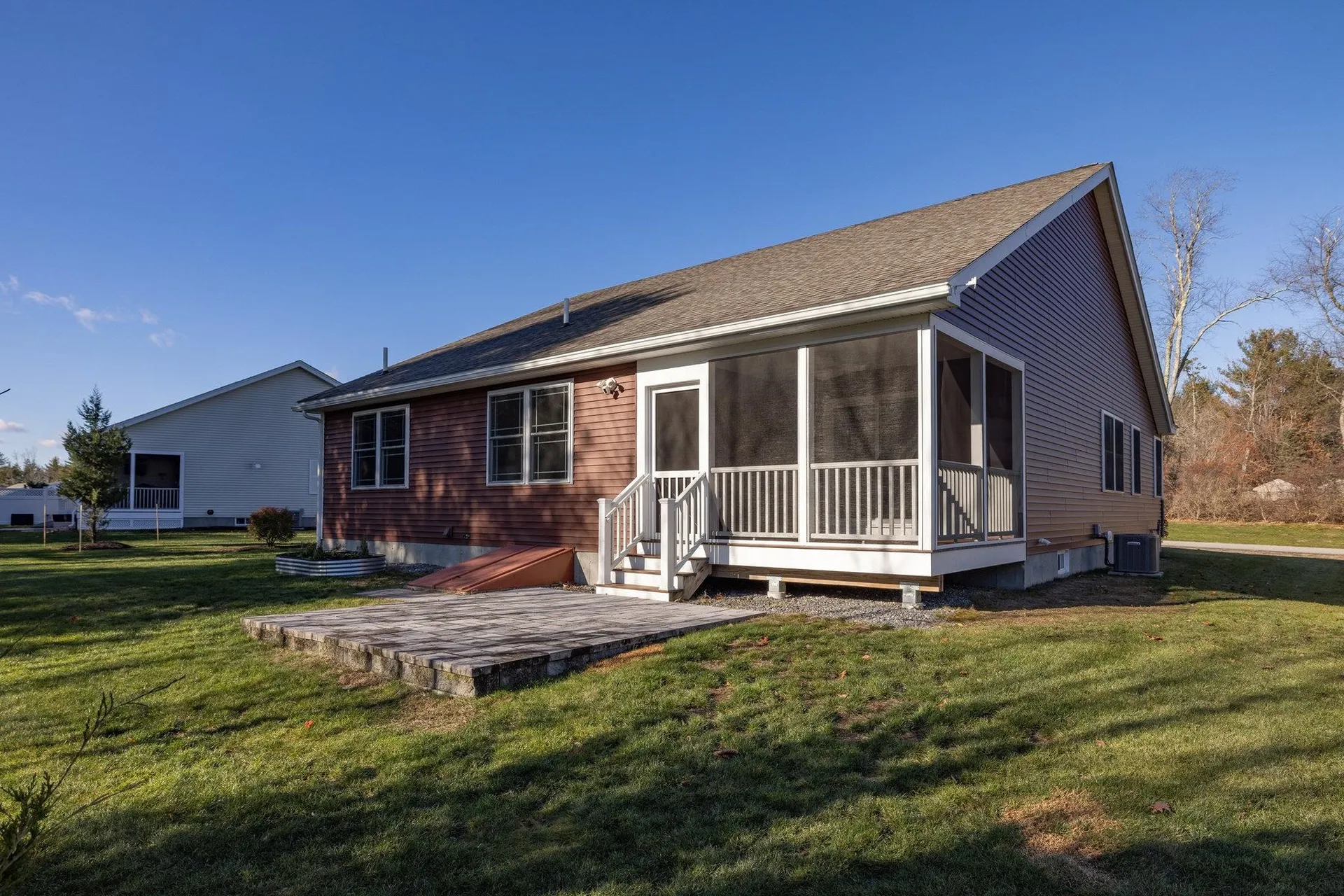 3 Wilson Way Brentwood NH 03833