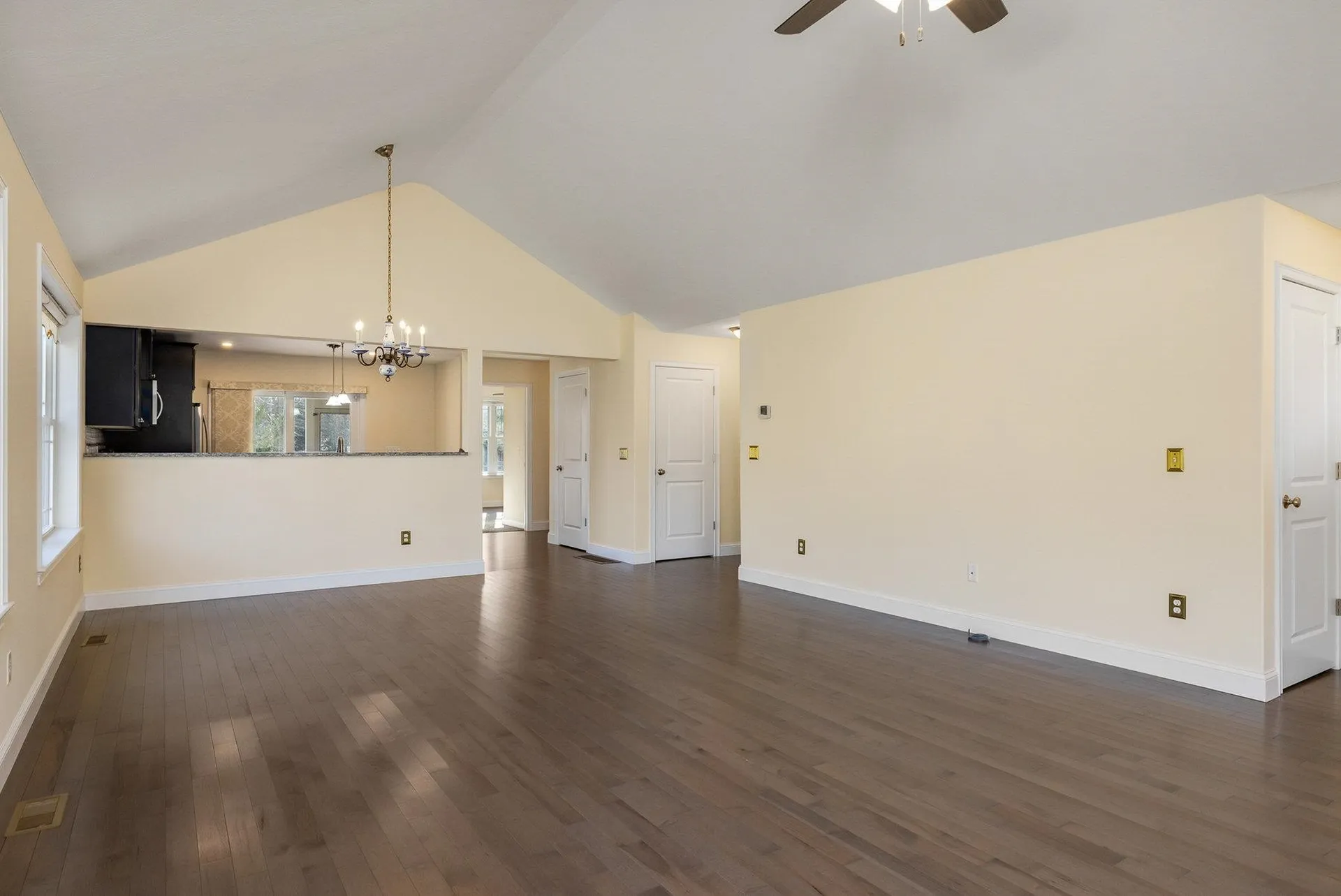 3 Wilson Way Brentwood NH 03833