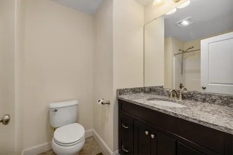 3 Wilson Way Brentwood NH 03833