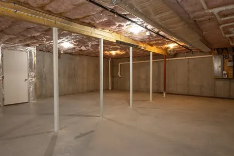 3 Wilson Way Brentwood NH 03833