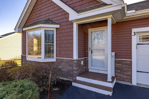 3 Wilson Way Brentwood NH 03833