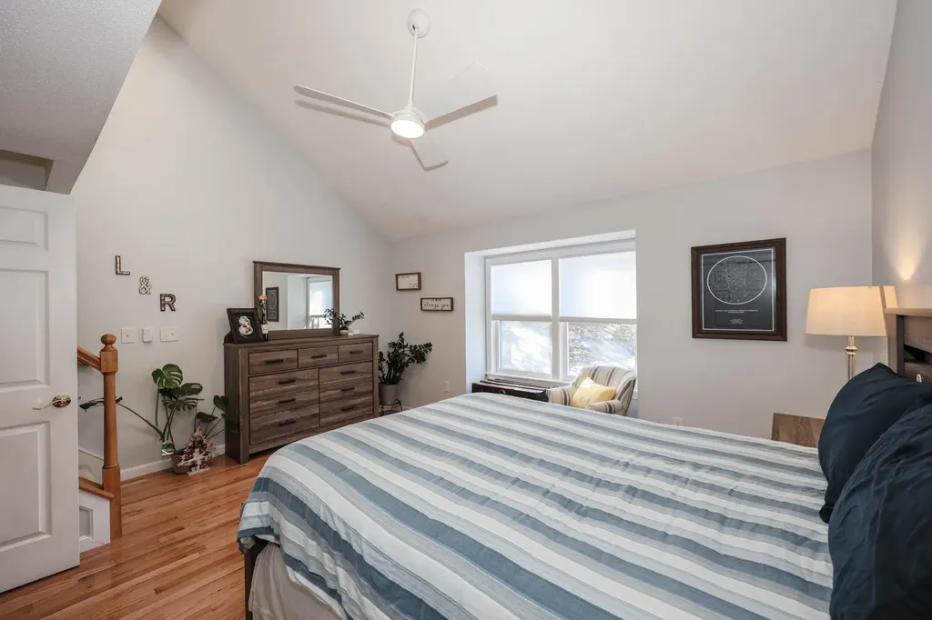 39 Bartemus Trail Nashua NH 03063