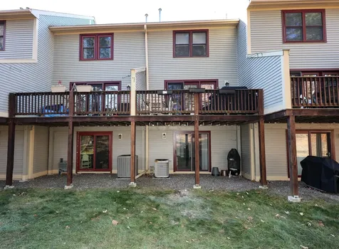 39 Bartemus Trail Nashua NH 03063