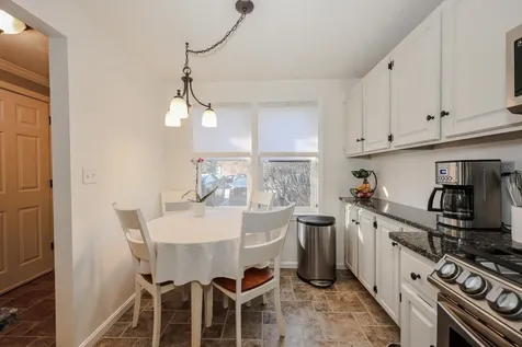 39 Bartemus Trail Nashua NH 03063