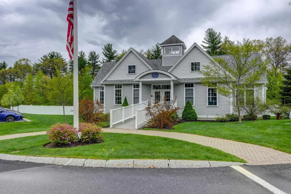 5 Sterling Hill Lane Exeter NH 03833