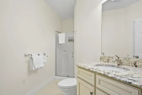 5 Sterling Hill Lane Exeter NH 03833