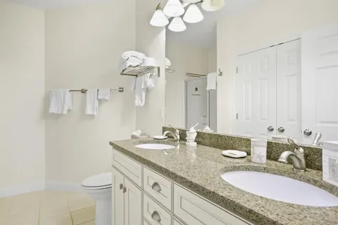 5 Sterling Hill Lane Exeter NH 03833