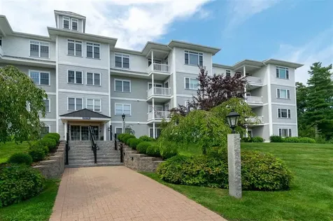 5 Sterling Hill Lane Exeter NH 03833