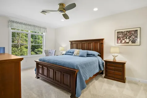 5 Sterling Hill Lane Exeter NH 03833