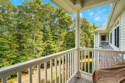 5 Sterling Hill Lane Exeter NH 03833