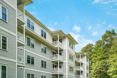 5 Sterling Hill Lane Exeter NH 03833