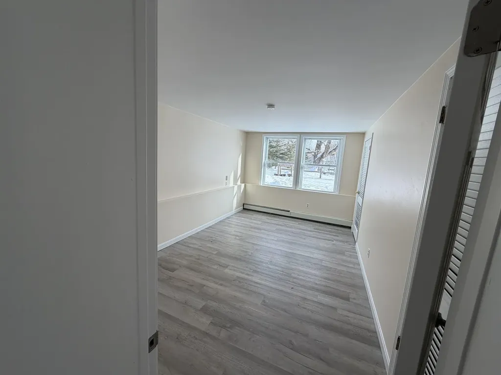 32 Forest Road Wolfeboro NH 03894