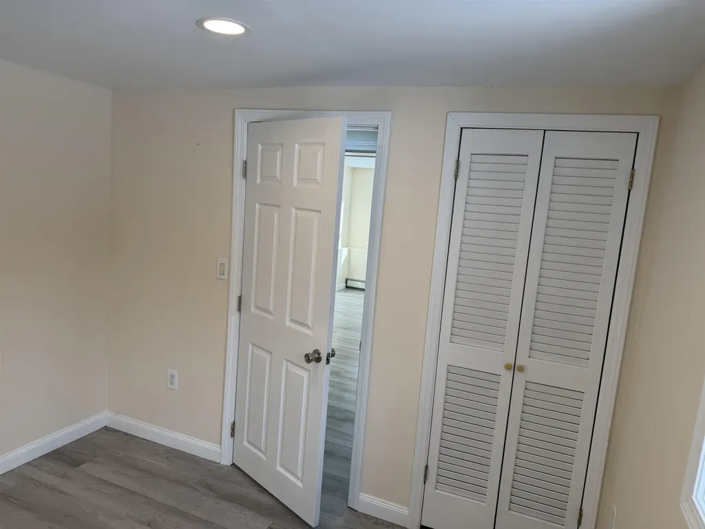 32 Forest Road Wolfeboro NH 03894