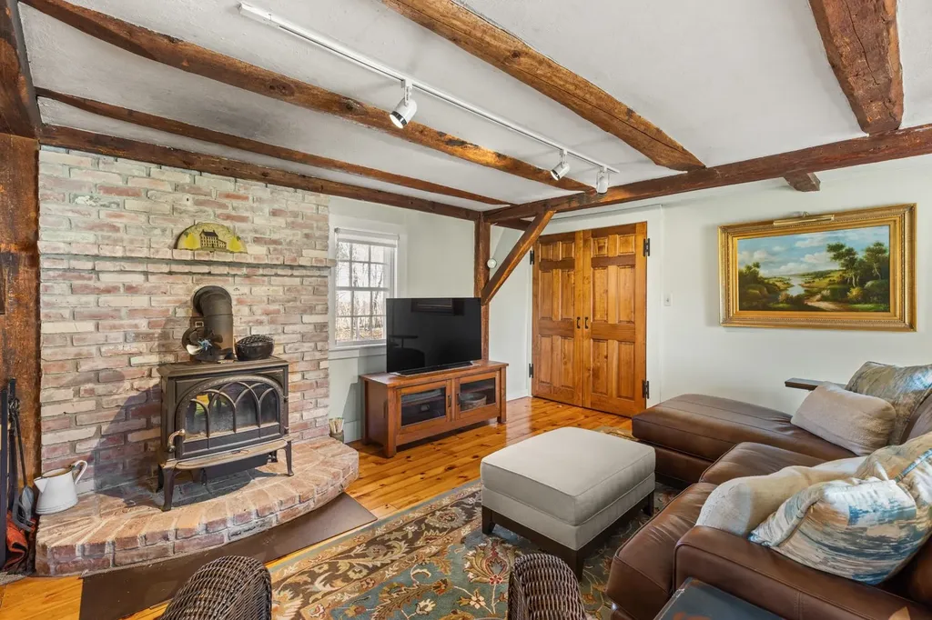 139 Atlantic Avenue North Hampton NH 03862