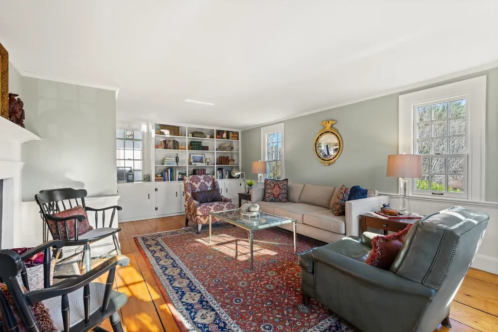 139 Atlantic Avenue North Hampton NH 03862