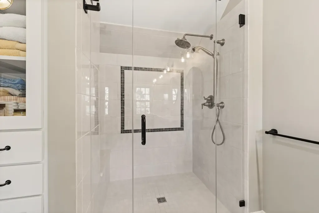 139 Atlantic Avenue North Hampton NH 03862