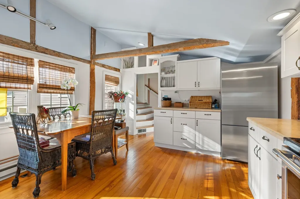 139 Atlantic Avenue North Hampton NH 03862