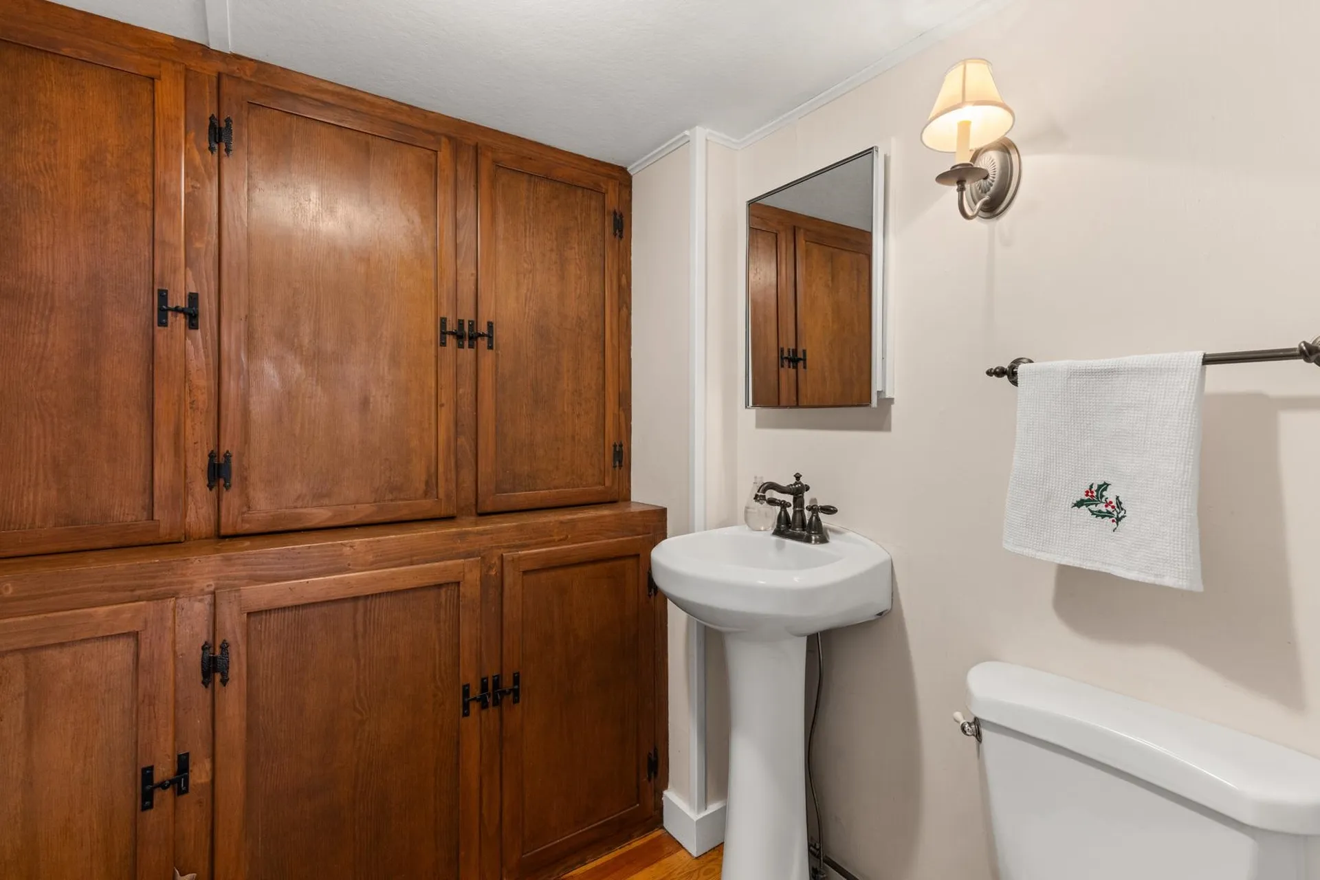 139 Atlantic Avenue North Hampton NH 03862