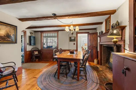 139 Atlantic Avenue North Hampton NH 03862