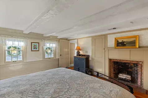 139 Atlantic Avenue North Hampton NH 03862