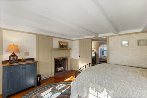 139 Atlantic Avenue North Hampton NH 03862