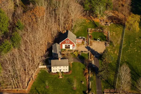 139 Atlantic Avenue North Hampton NH 03862