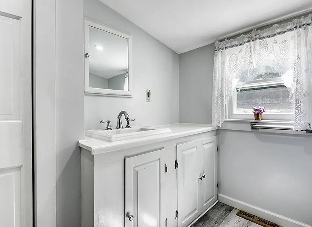 78 Mackey Road Troy NH 03465