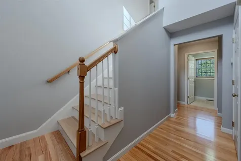 12 Forest Hill Way Manchester NH 03109