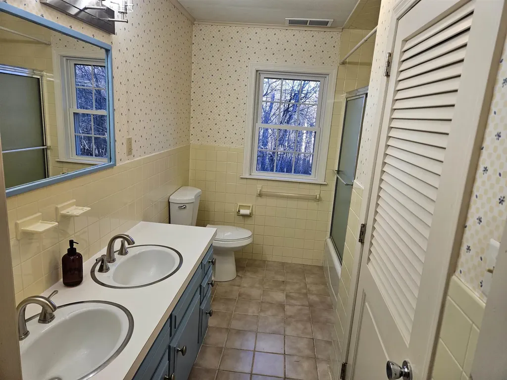 38 Piscataqua Road Dover NH 03820