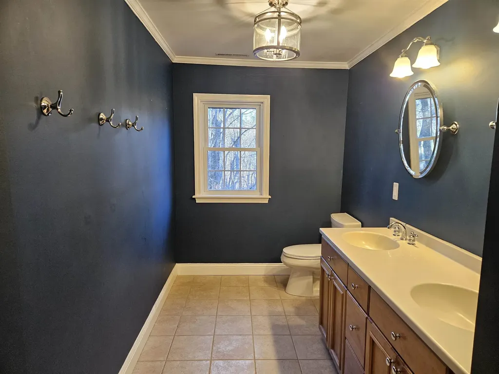 38 Piscataqua Road Dover NH 03820