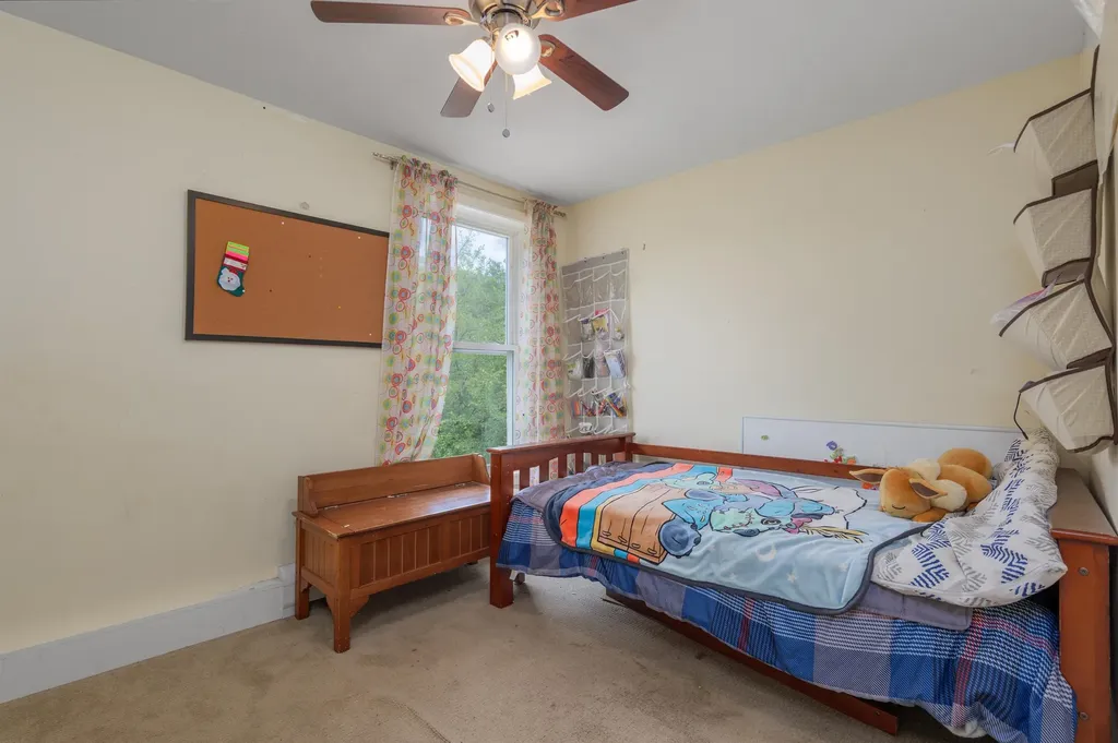 69 Long Hill Road Raymond NH 03077