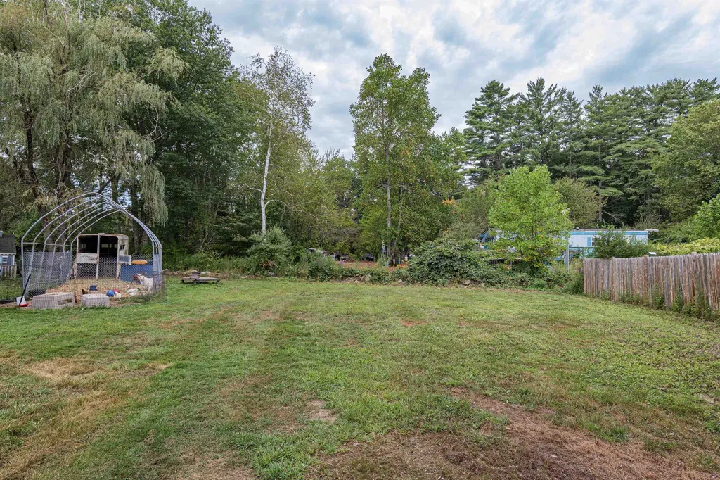 69 Long Hill Road Raymond NH 03077